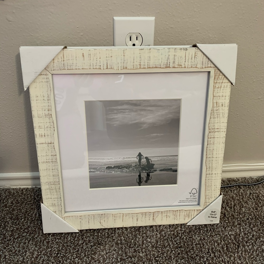 Frame - Picture 2 of 6